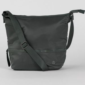 Lululemon Go Lightly Shoulder Bag!